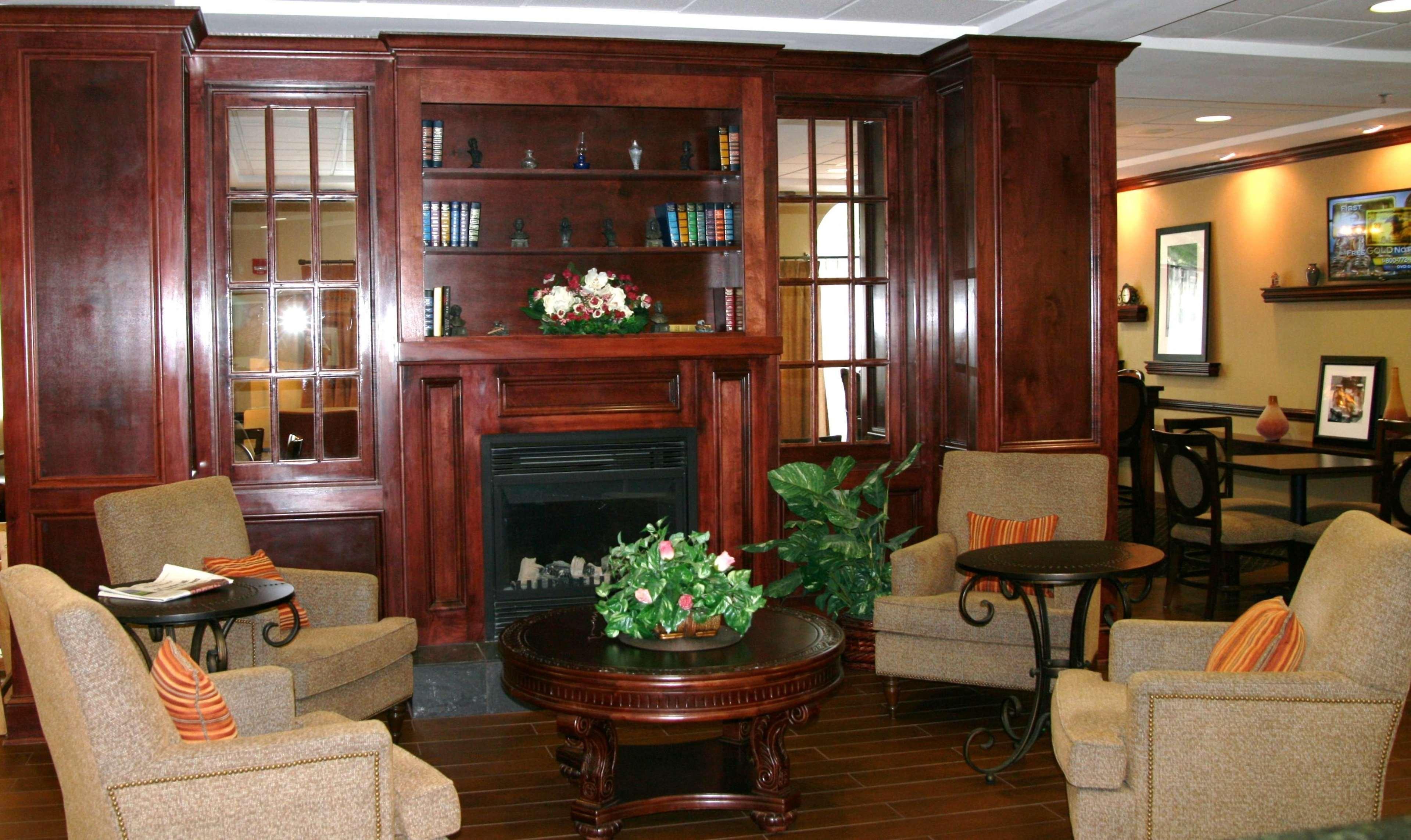 Hampton Inn Newberry Opera House Exteriör bild